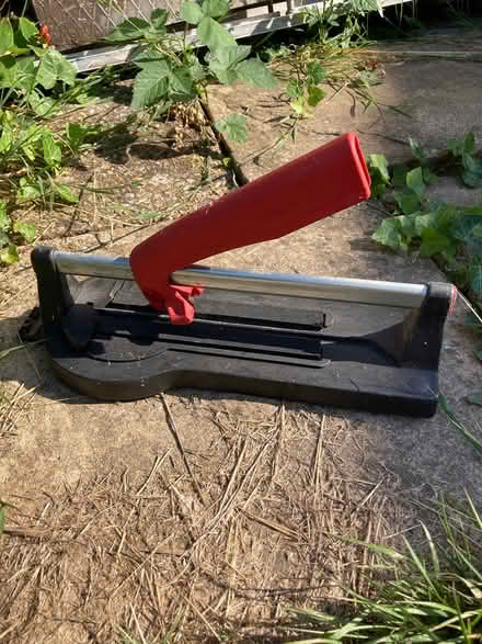 Photo of free Manual tile-cutting tool (Guildford, SW, GU2) #2