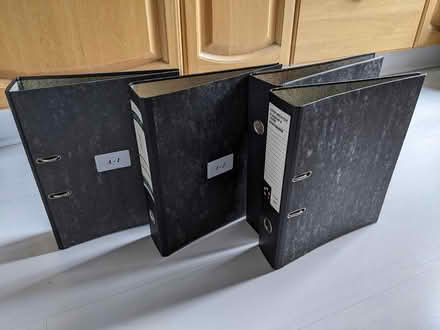 Photo of free A4 ring binders x 4 (batchworth HA6) #1