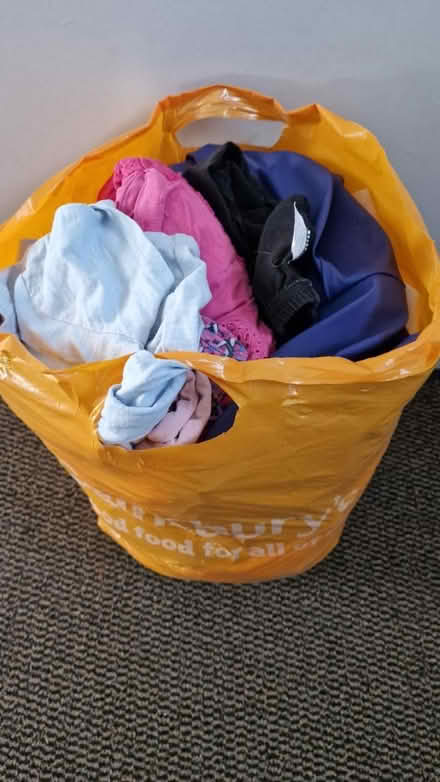 Photo of free Girl's clothing 5-7 years (KT3 - Motspur Park) #1