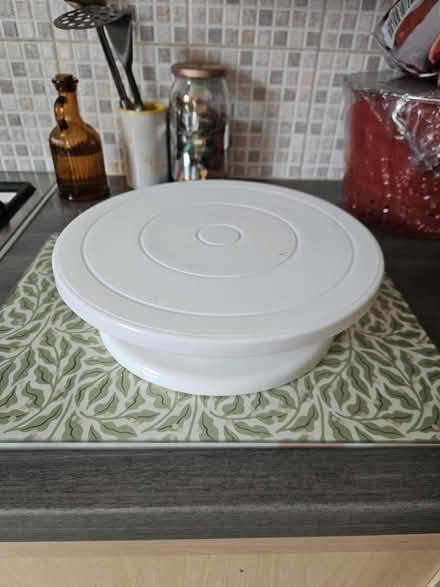Photo of free Lazy susan (Radcliffe M26) #1