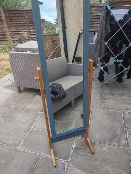 Photo of free Mirror (MK42) #2