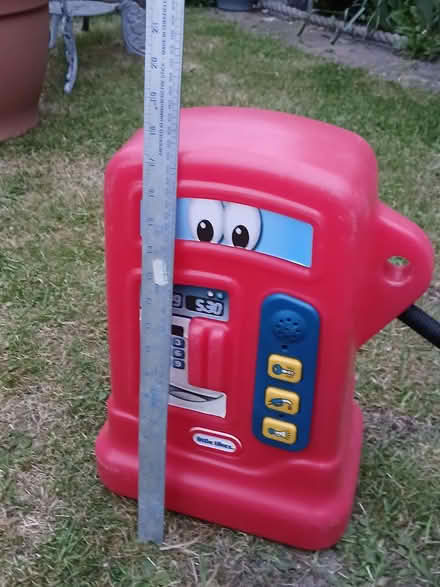 Photo of free Little Tikes - Child's Toy Petrol Pump (Leytonstone E11) #3