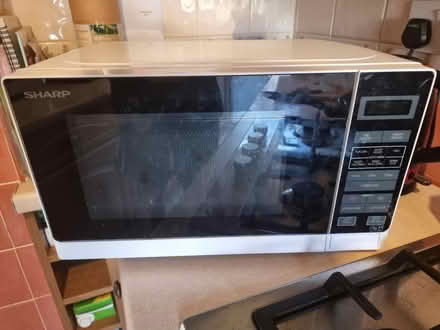 Photo of free Sharp microwave (working) (SE6) #1