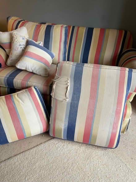 Photo of free Multiyork 2 seater settee (St Stephens AL3) #2