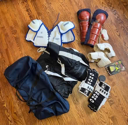Photo of free Adult hockey equipment (Kanata Lakes/Beaverbrook) #1