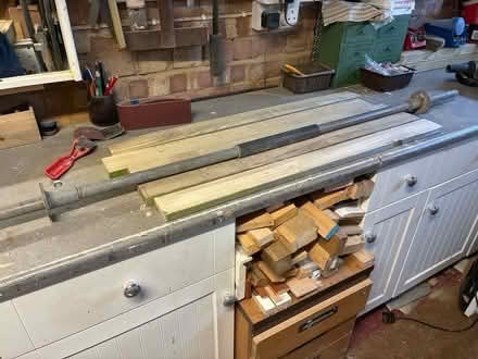 Photo of free Long weights bar (Wokingham RG40) #1