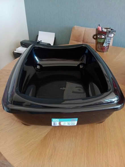 Photo of free Cat litter tray (Park Drive TN34) #1