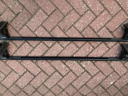 Photo of free Halfords 'square' steel roof bars 120cm (Solihull B91) #3