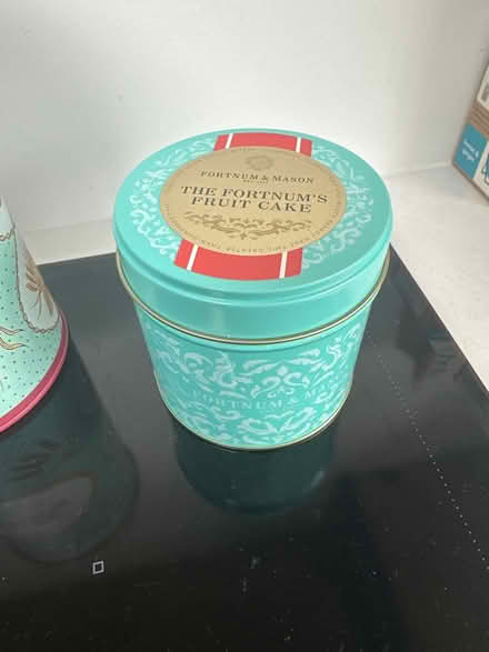 Photo of free Empty decorative tins (Hanworth Park, TW13) #4