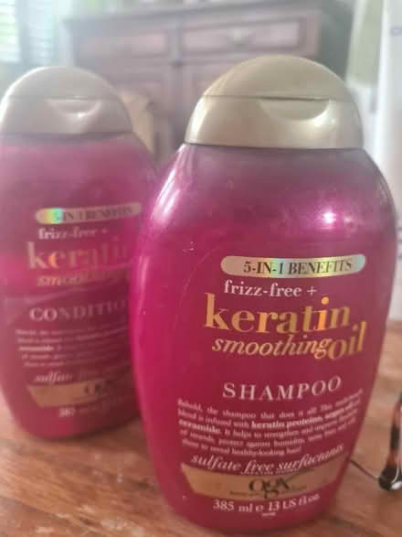 Photo of free OGX frizz free Shampoo and Conditioner (Chelmer Village CM2) #1