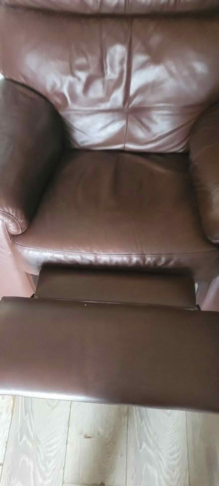 Photo of free Brown leather recliner (Broxbourne EN10) #2