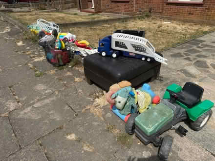 Photo of free Items (Farley Hill LU1 5) #1