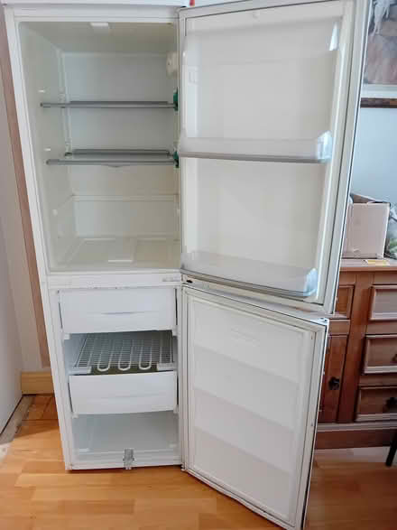 Photo of free Very old fridge freezer (Abingdon, Peachcroft OX14) #2
