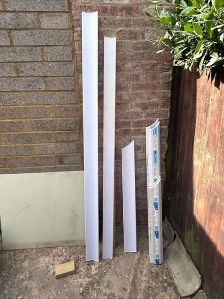 Photo of free Coving + plastering bits (Pe19) #2