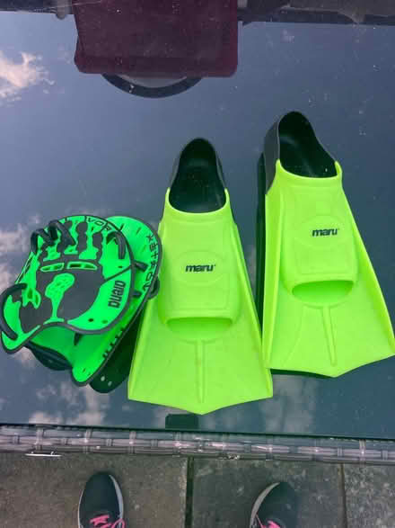 Photo of free Training fins and hand paddles (NN14) #1