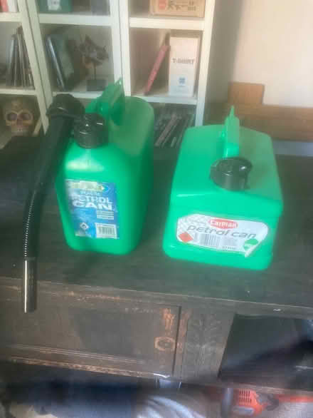 Photo of free 2 x Petrol cans (SW16) #1