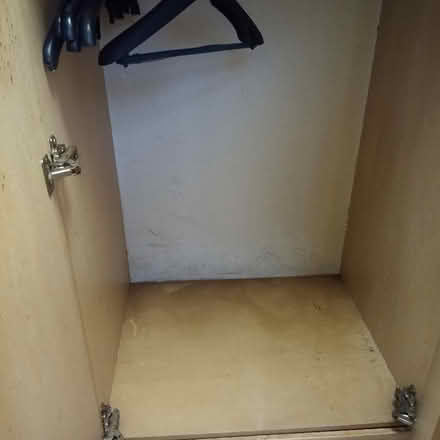 Photo of free wardrobe in new rental (Fishwick PR1) #4