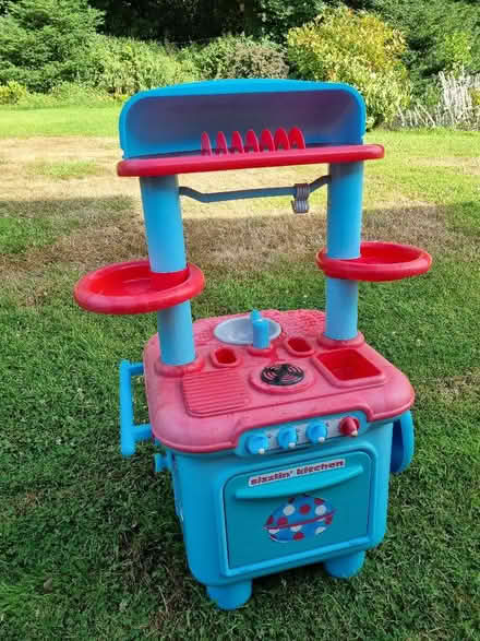 Photo of free Play kitchen (Netherton Estate PL20) #1