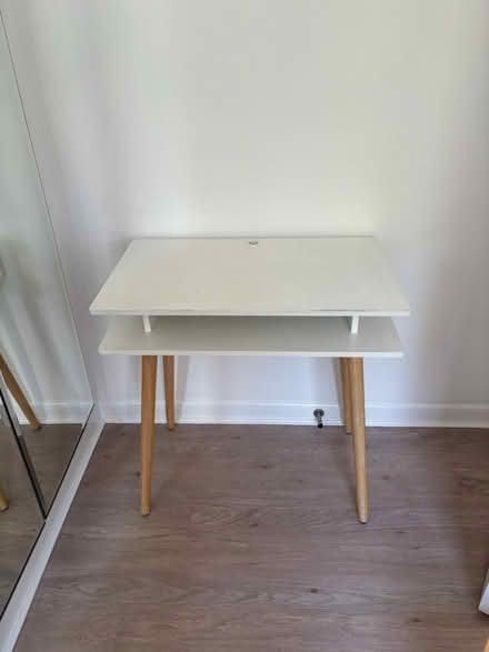 Photo of free Habitat Cato White Desk (London Bridge) #1