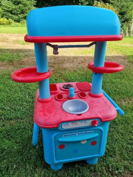 Photo of free Play kitchen (Netherton Estate PL20) #2