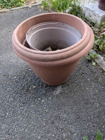 Photo of free Plastic plant pots (Tangmere) #1