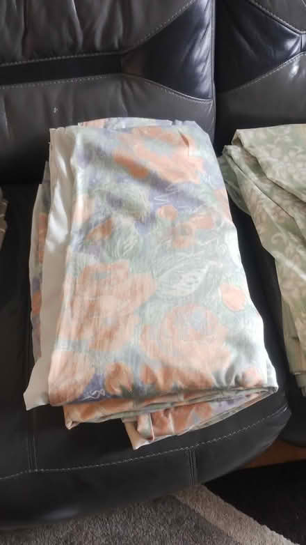 Photo of free Curtains and bedding (KY11 2QB) #2