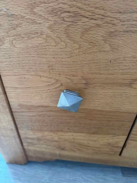 Photo of free Oak tv unit (Ng2 6jh) #3