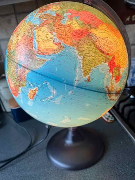 Photo of free Light-up globe (Old Woking GU22) #1