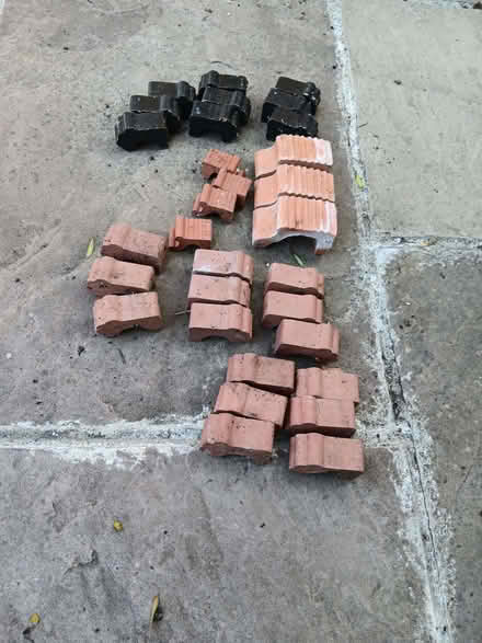 Photo of free Terracotta pot plant feet (Oakwood Park EN2) #1