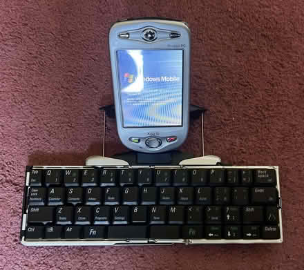 Photo of free O2 ph10a XDA Stowaway XT Portable PDA Keyboard (Fords Farm RG31) #1