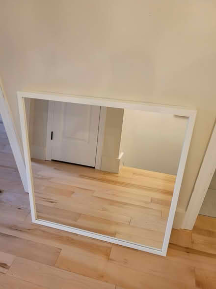 Photo of free Mirror (Montreal road and St Laurent) #3