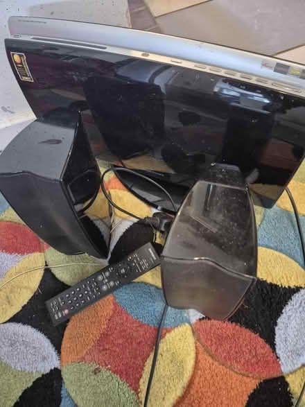 Photo of free Samsung entertainment system (Bilbrook WV8) #1