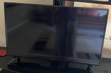 Photo of free Flat Screen TV (Fenton) #1