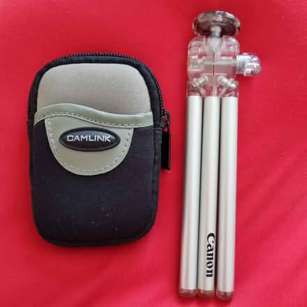 Photo of free Canon mini tripod & camera case (CB4 3) #1