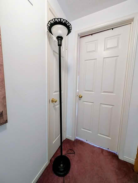 Photo of free Floor Lamp (Streetsville) #1