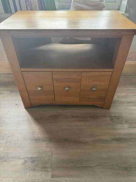 Photo of free Oak tv unit (Ng2 6jh) #1