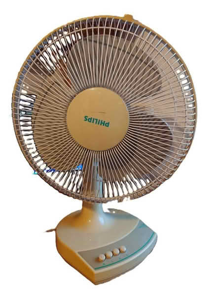 Photo of free 3 Speed Phillips oscillating fan (po7) #1