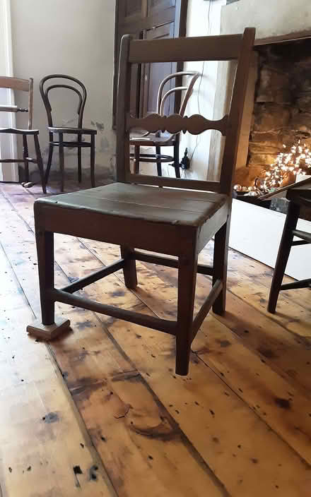 Photo of free Georgian Chair (Helton CA10) #1