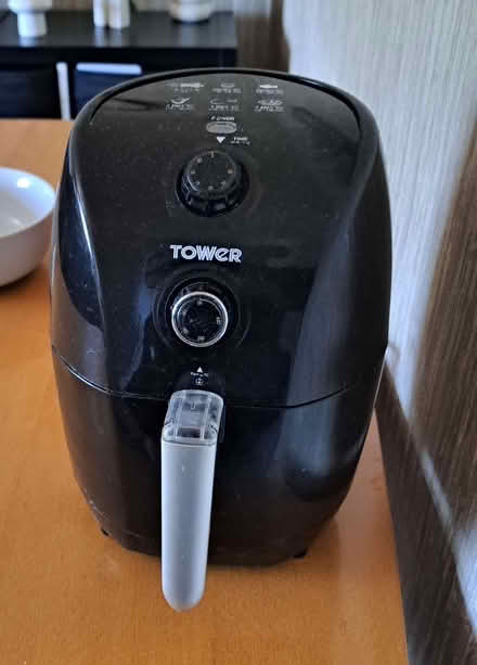 Photo of free Tower Air Fryer (Havant PO9) #1