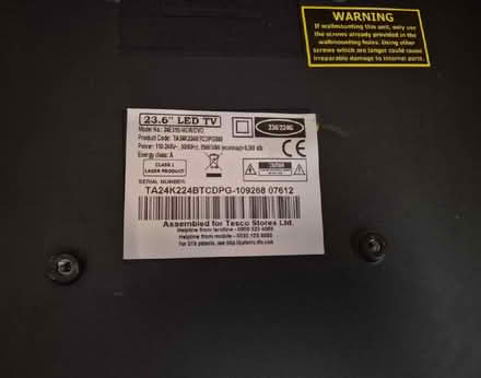 Photo of free TV and remote (Five Ways B16) #2