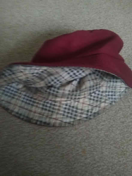 Photo of free Bucket Hat (Leighton buzzard LU7) #1