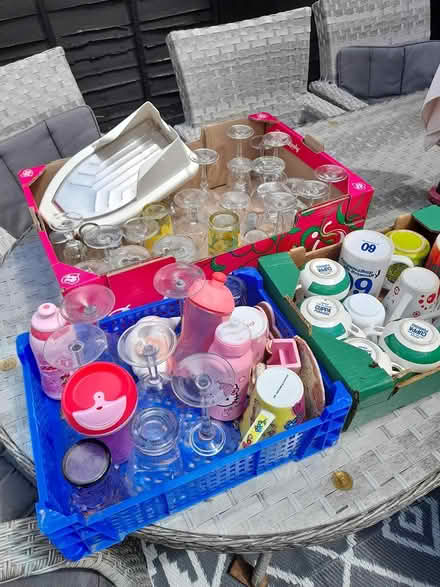 Photo of free lot of glasses/cups/bottles ect (loughton ig10) #1