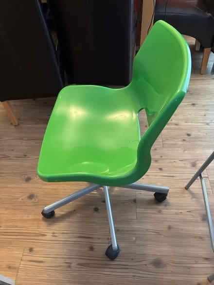 Photo of free Green chair (CR5) #1
