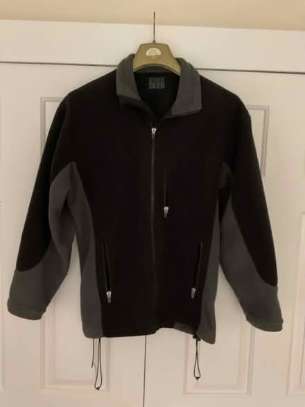 Photo of free Men’s fleece (Brasenose OX11) #1
