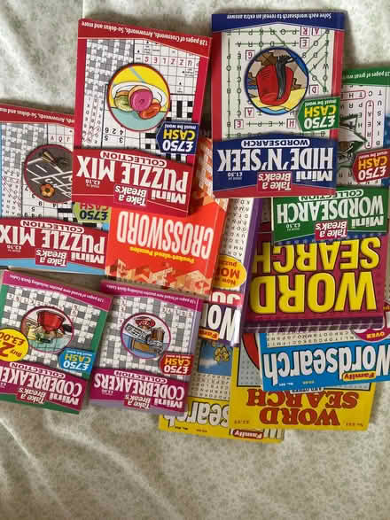 Photo of free Selection Of Word Search & Puzzle Books (Tansley DE4) #1