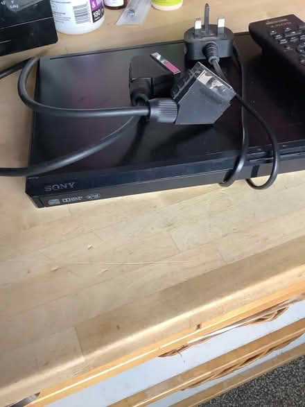 Photo of free DVD player with remote (Gracemount EH17) #2