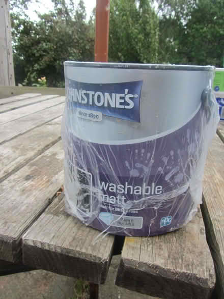 Photo of free washable matt emulsion (black) (Stannington S6) #1