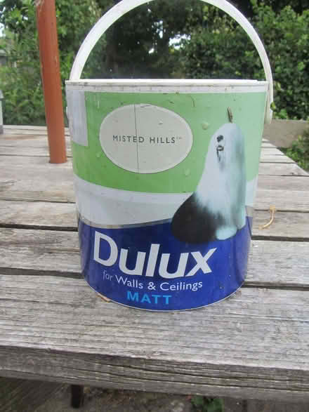 Photo of free matt emulsion paint (Stannington S6) #1