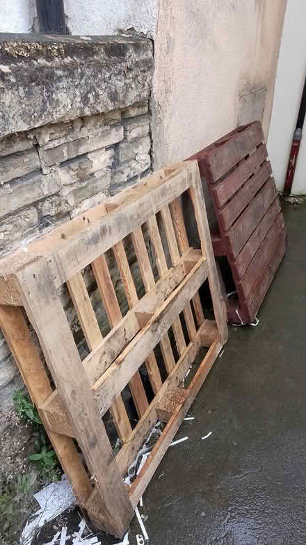 Photo of free Pallets (Tim Bobbin BB12) #1