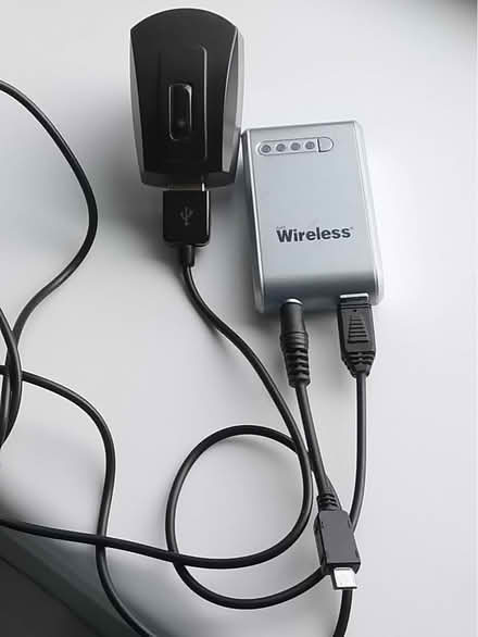 Photo of free LG 4G LTE Phone & backup charger (Dow’s Lake) #3